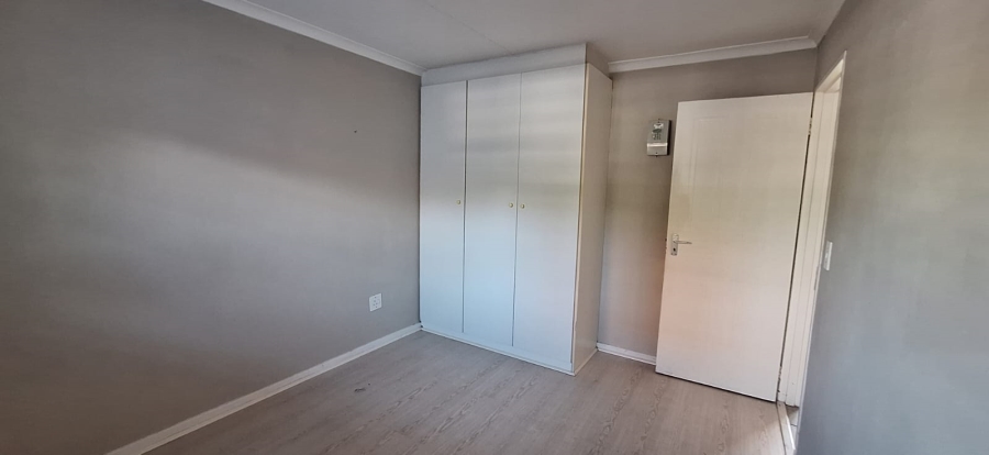 To Let 2 Bedroom Property for Rent in Pinelands Western Cape